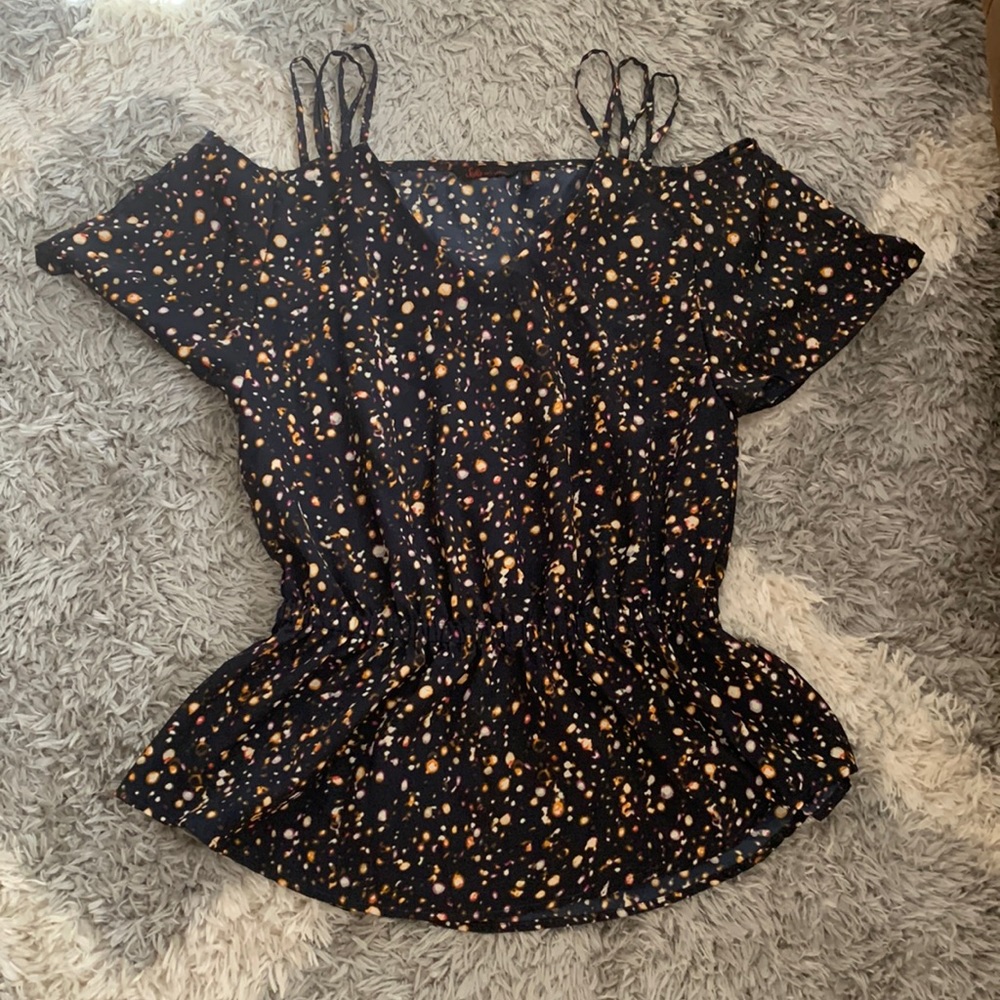 Sofia by Sofia Vergara navy blue top with colored specks. Size XS.